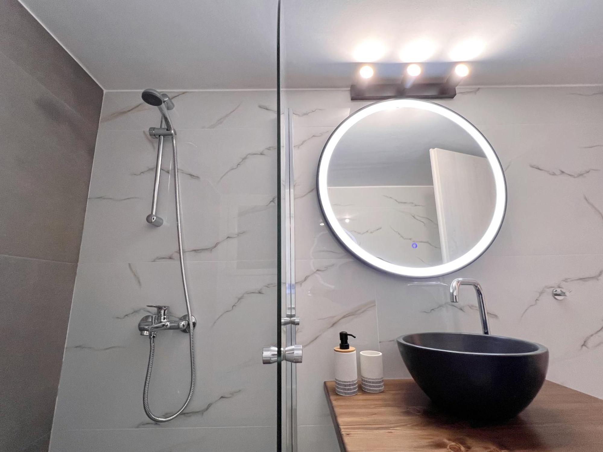 Wsd Piraeus Amazing Luxury Boutique 2Bd Apartment With Balcony Екстериор снимка